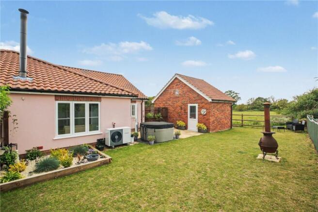 Nursery Place, Woodton, Bungay, Norfolk, NR35 photo 4