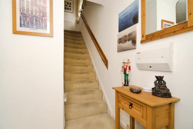 3 bed Semi-Detached for sale Image 5