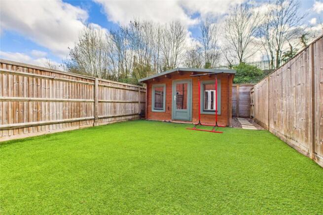 Institute Road, Taplow, Maidenhead, Buckinghamshire, SL6 photo 4
