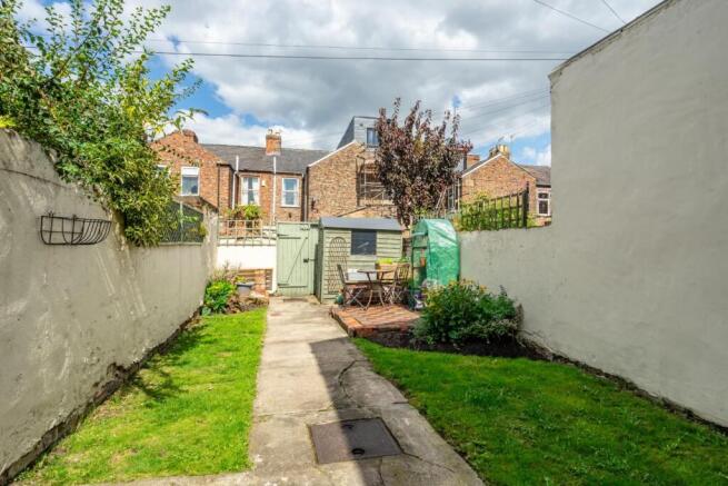 2 bed Terraced for sale Image 12
