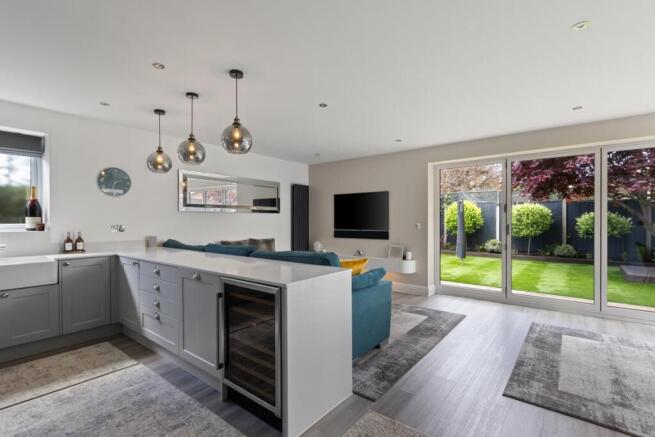 Kitchen/Dining