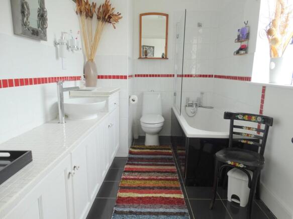 Photo 16