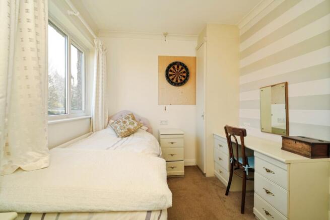 4 bed Detached for sale Image 12