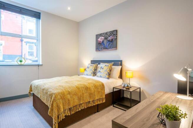 2 bed Flat to rent Image 4