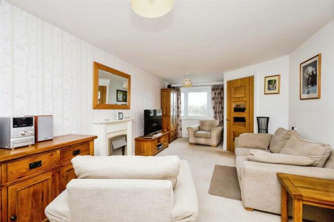 flat60martellocourt3-15jevingtongardenseastbourneb