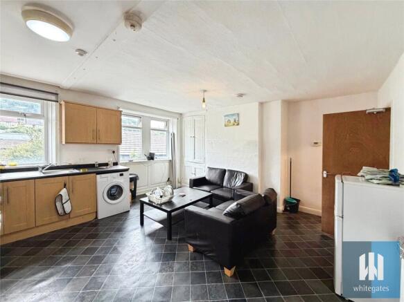 1 bed House Share to rent Image 5