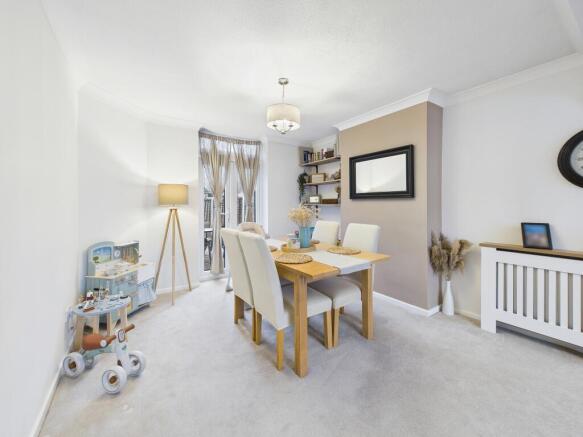 CAM05192G0-PR0206-STILL005