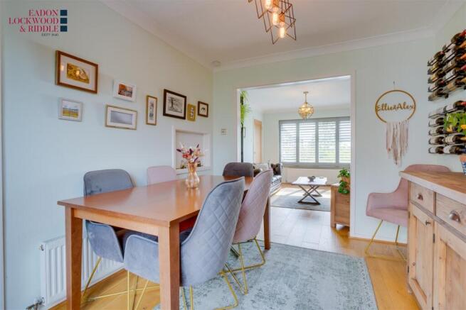 3 bed Semi-Detached for sale Image 9