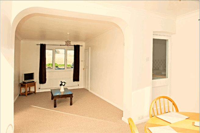Lounge/Dining Room