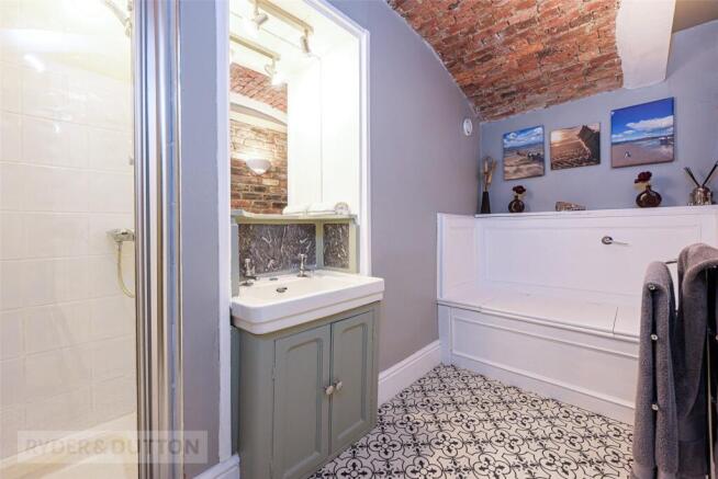 1 bed Apartment for sale Image 7