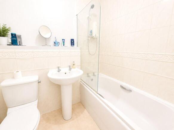 2 bed Terraced for sale Image 9