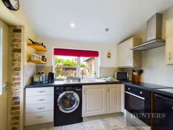 3 bed Detached for sale Image 9