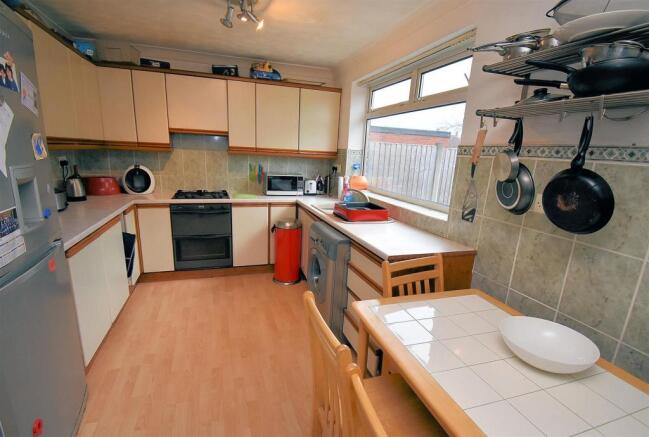 DINING KITCHEN.jpg