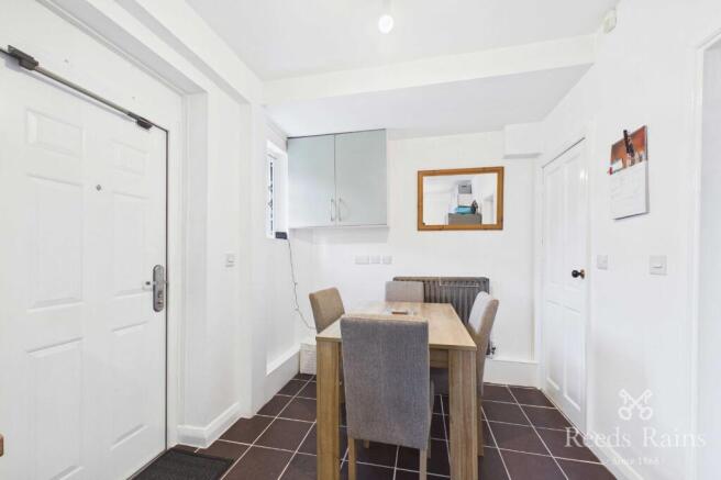 3 bed Semi-Detached for sale Image 11