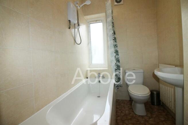 3 bed House to rent Image 7