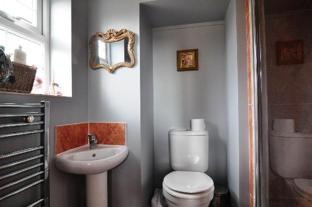 En-suite shower room
