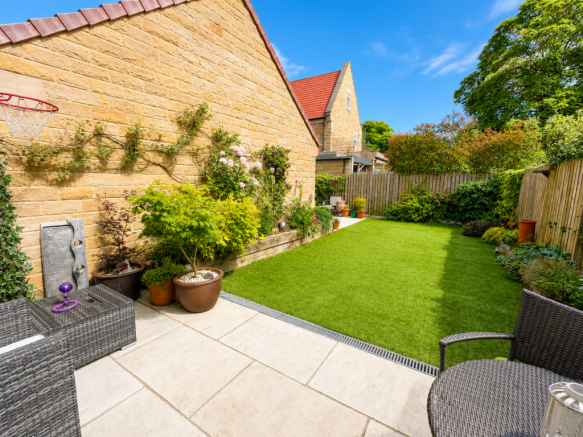 4 bed Semi-Detached for sale Image 12