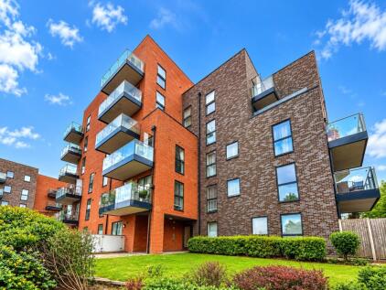 Larner Road, Erith, DA8