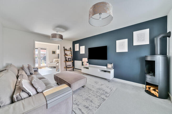 1315957-20-685c23...