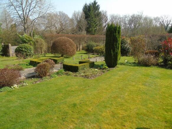 Photo 6