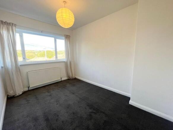 3 bed Terraced to rent Image 9