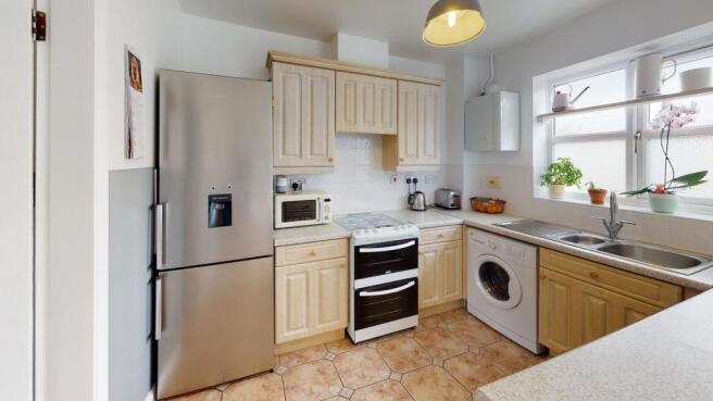 12-Weilerswist-Drive-Kitchen(1).jpg