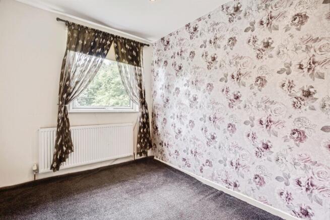 3 bed Semi-Detached for sale Image 9