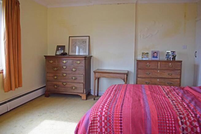 31 High House Drive, bed 1b.jpg
