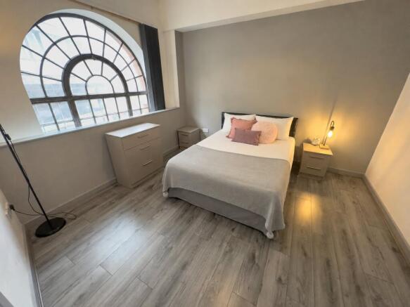 1,15 Hatton - New Be