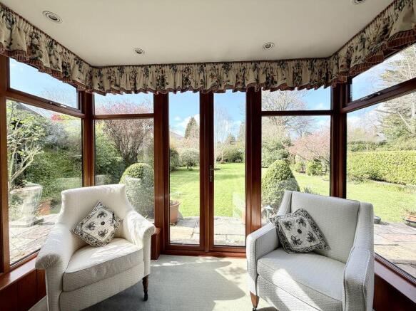 Avenue Road, Abergavenny photo 4