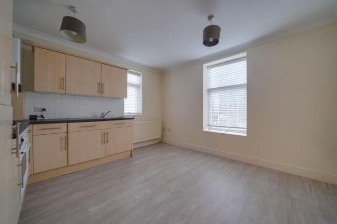 75D Kneesworth St...