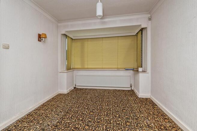 3 bed Semi-Detached for sale Image 9