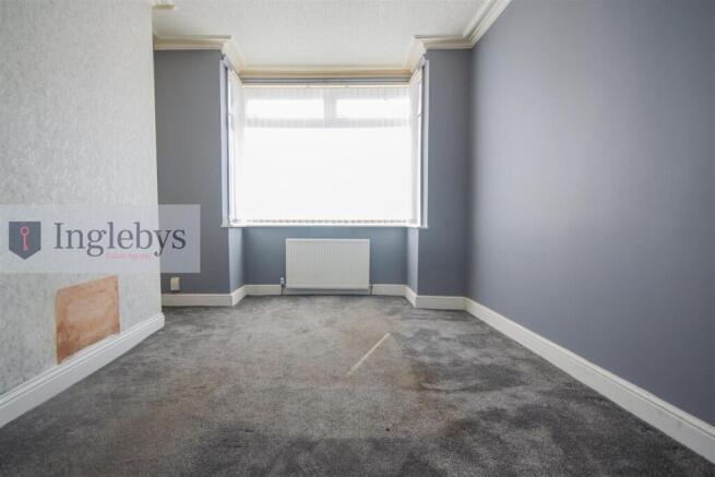3 bed Terraced to rent Image 5