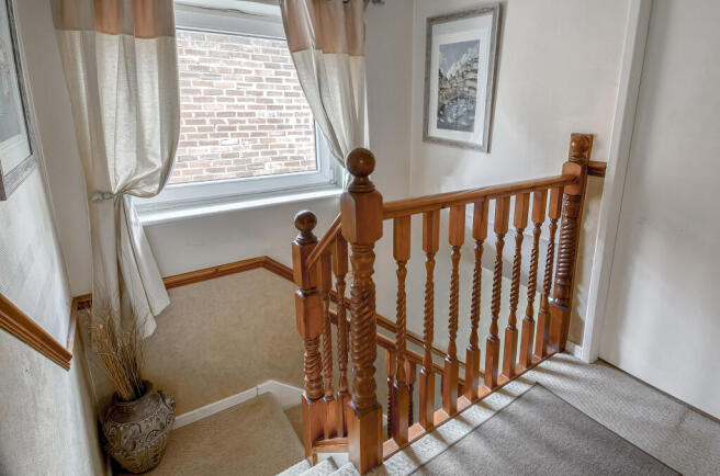 Advert-215