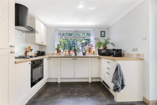 2 bed Semi-Detached for sale Image 5