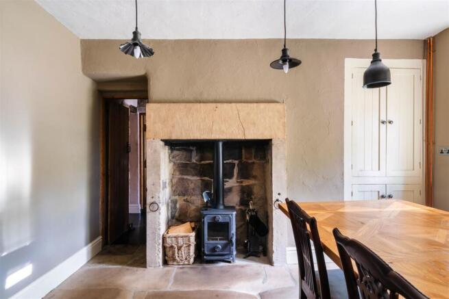 Dining Room-2.jpg