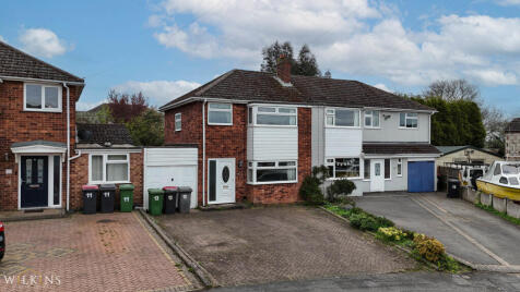 Birch Grove, Birchmoor, Tamworth, Warwickshire, B78