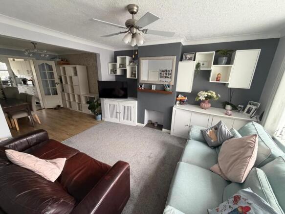Lounge 2
