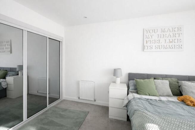 4 bed Semi-Detached for sale Image 11