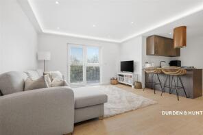 Flat 105, City Apartments, London Road, Leigh-on-sea SS9 2AD