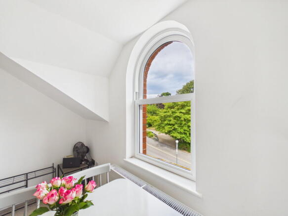 2 bed Flat for sale Image 7