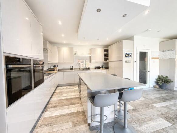 6 Riley Avenue  photo 4