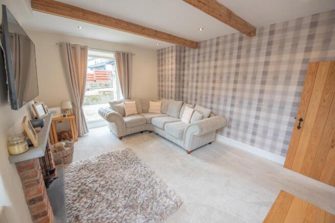 4 bed Detached for sale Image 8