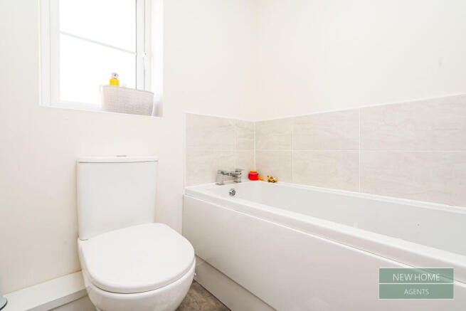 3 bed Semi-Detached for sale Image 12
