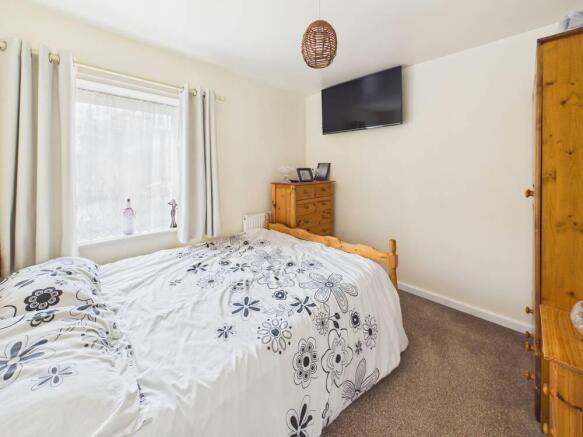 3 bed Terraced for sale Image 10