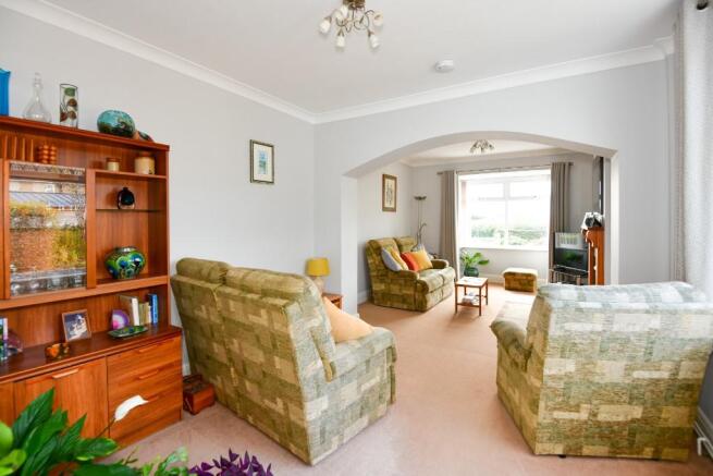 Living/Sitting Room