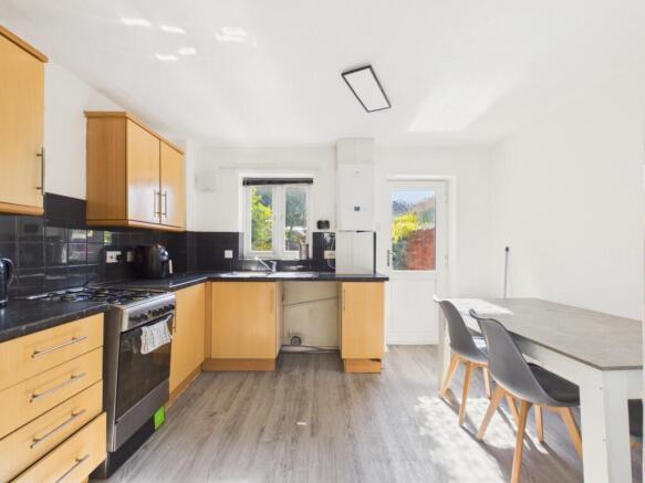 2 bed Terraced for sale Image 4