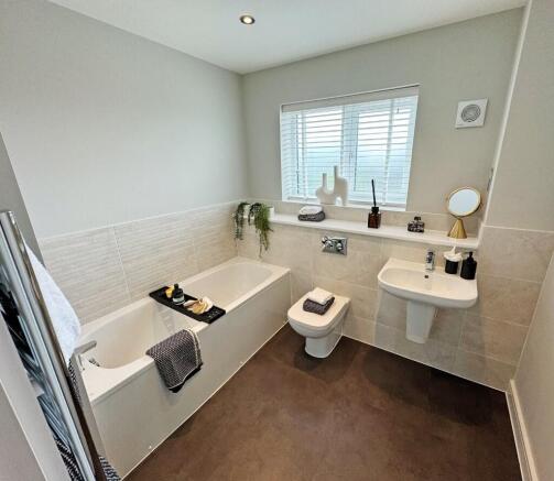 3 bed Detached for sale Image 10