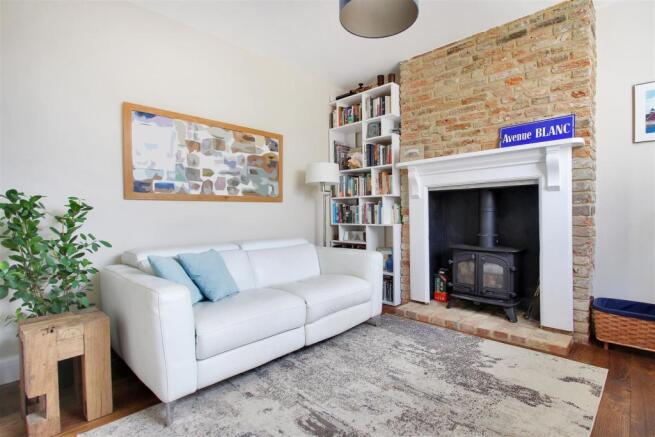 Family Room E New.jpg