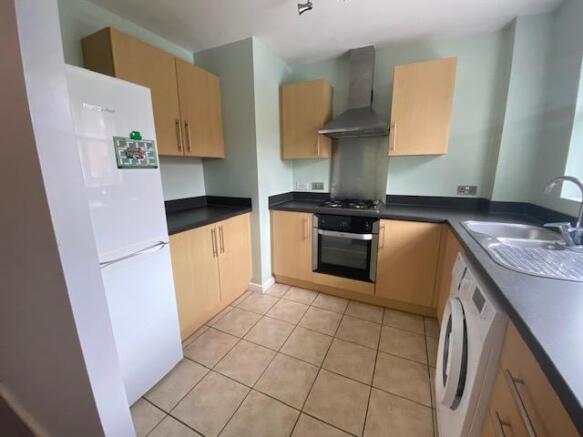 12 lowfeild kitchen.jpg